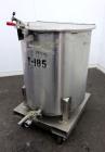 Used Water Cooling Corporation Tank, 100 Gallon, 304 Stainless Steel, Vertical. Approximately 31