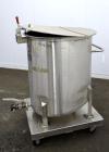 Used- Water Cooling Corporation Tank, 100 Gallon, 304 Stainless Steel, Vertical. Approximately 31