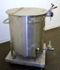 Used Water Cooling Corporation Tank, 100 Gallon, 304 Stainless Steel, Vertical. Approximately 31