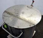 Used Water Cooling Corporation Tank, 100 Gallon, 304 Stainless Steel, Vertical. Approximately 31