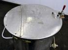 Used- Water Cooling Corporation Tank, 100 Gallon, 304 Stainless Steel, Vertical. Approximately 31