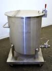 Used- Water Cooling Corporation Tank, 100 Gallon, 304 Stainless Steel, Vertical. Approximately 31