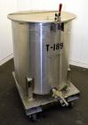 Used- Water Cooling Corporation Tank, 100 Gallon, 304 Stainless Steel, Vertical. Approximately 31