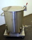 Used- Water Cooling Corporation Tank, 100 Gallon, 304 Stainless Steel, Vertical. Approximately 31