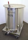 Used Water Cooling Corporation Tank, 100 Gallon, 304 Stainless Steel, Vertical. Approximately 31