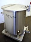 Used Water Cooling Corporation Tank, 100 Gallon, 304 Stainless Steel, Vertical. Approximately 31