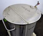 Used Water Cooling Corporation Tank, 100 Gallon, 304 Stainless Steel, Vertical. Approximately 31