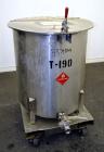Used Water Cooling Corporation Tank, 100 Gallon, 304 Stainless Steel, Vertical. Approximately 31