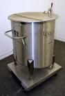 Used Water Cooling Corporation Tank, 100 Gallon, 304 Stainless Steel, Vertical. Approximately 31