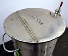 Used Water Cooling Corporation Tank, 100 Gallon, 304 Stainless Steel, Vertical. Approximately 31