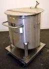 Used Water Cooling Corporation Tank, 100 Gallon, 304 Stainless Steel, Vertical. Approximately 31