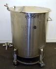 Used- Water Cooling Corporation Tank, 100 Gallon, 304 Stainless Steel, Vertical. Approximately 31