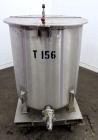 Used Water Cooling Corporation Tank, 100 Gallon, 304 Stainless Steel, Vertical. Approximately 31