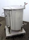 Used Water Cooling Corporation Tank, 100 Gallon, 304 Stainless Steel, Vertical. Approximately 31
