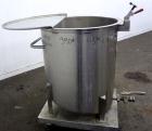 Used Water Cooling Corporation Tank, 100 Gallon, 304 Stainless Steel, Vertical. Approximately 31