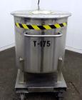 Used Water Cooling Corporation Tank, 100 Gallon, 304 Stainless Steel, Vertical. Approximately 31