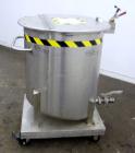 Used Water Cooling Corporation Tank, 100 Gallon, 304 Stainless Steel, Vertical. Approximately 31