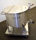 Used Water Cooling Corporation Tank, 60 Gallon, 304 Stainless Steel, Vertical. Approximately 30-1/2