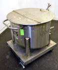 Used Water Cooling Corporation Tank, 60 Gallon, 304 Stainless Steel, Vertical. Approximately 30-1/2