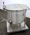 Used Water Cooling Corporation Tank, 60 Gallons, 304 Stainless Steel, Vertical. Approximately 30-1/2