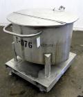 Used Water Cooling Corporation Tank, 60 Gallons, 304 Stainless Steel, Vertical. Approximately 30-1/2