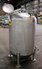 Used Watson Metal Masters Pressure Tank, 250 Gallon, 316L Stainless Steel, Vertical. 39-1/4