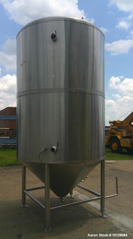 Used 2,000 Gallon SS Vertical Jacketed Tank – Cone Bottom, Dished Top, Manway, Modern Brewing