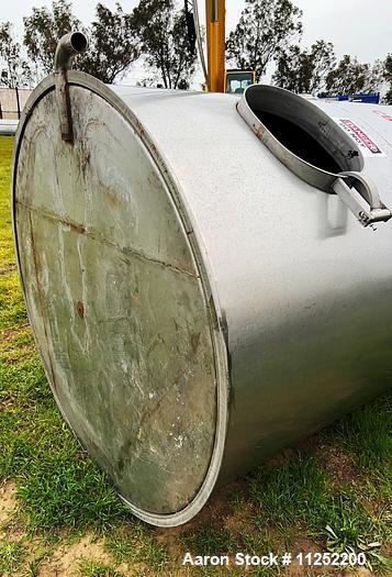 Used Stainless Steel Single Wall 2,400 Gallon Storage Tank