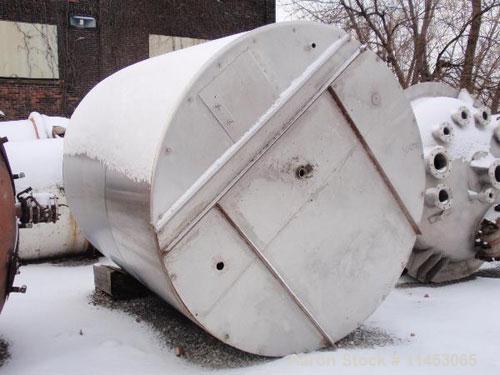 Unused-3000 gallon Tolan tank, stainless steel, 8' diameter x 8'6" straight side, flat bolt on top, slight dish bottom, 2" center bottom outlet, provision for 3 pipe legs.