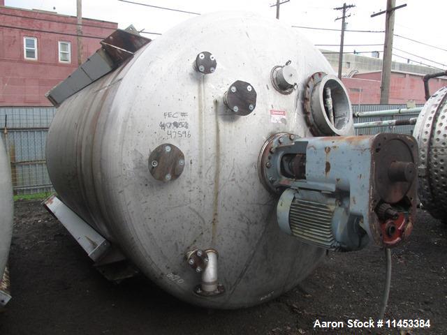 Used- 4500 Gallon Agitated Tank. 316 stainless steel construction, approximately 8' diameter x 11' straight side, dish top a...