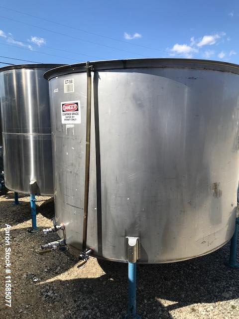 Used-1000 Gallon (approximately) Vertical Stainless Steel Tank