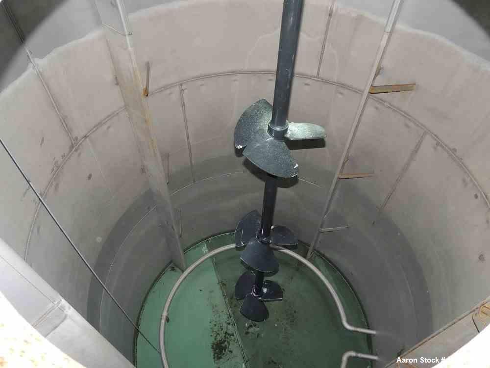 Used Stainless Steel Mix Tank, 3400 Gallon