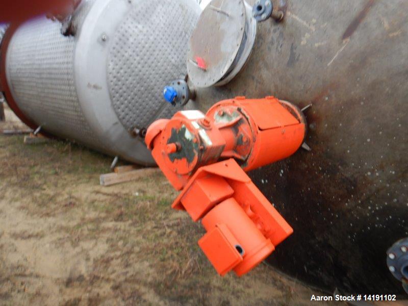 Used Stainless Steel Mix Tank, 3400 Gallon