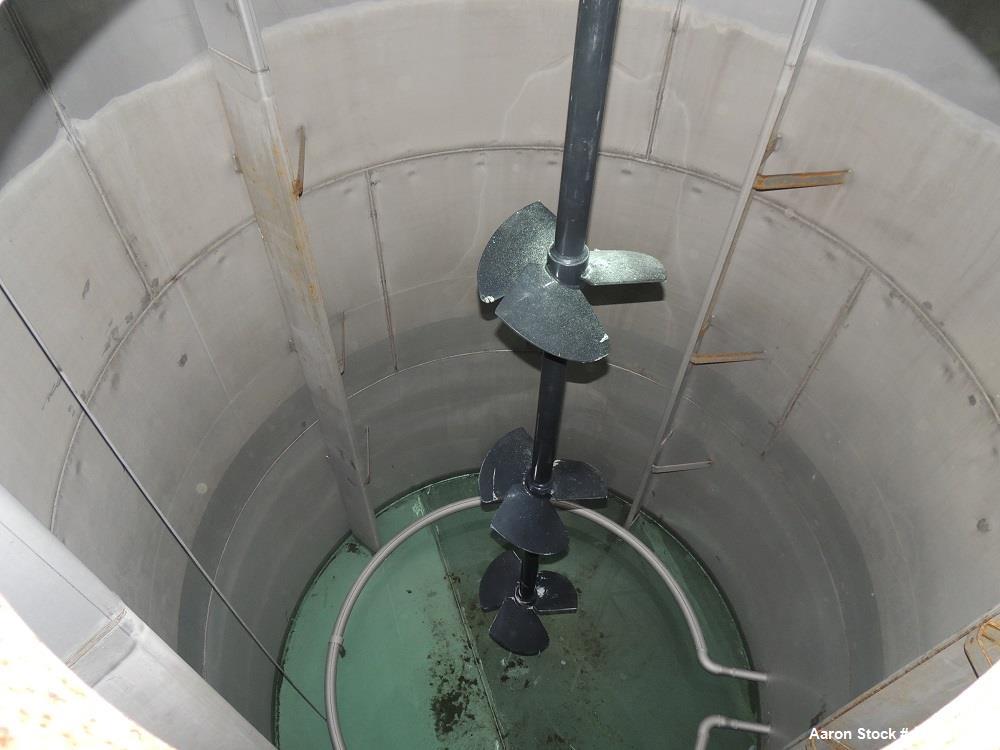 Used Stainless Steel Mix Tank, 3400 Gallon