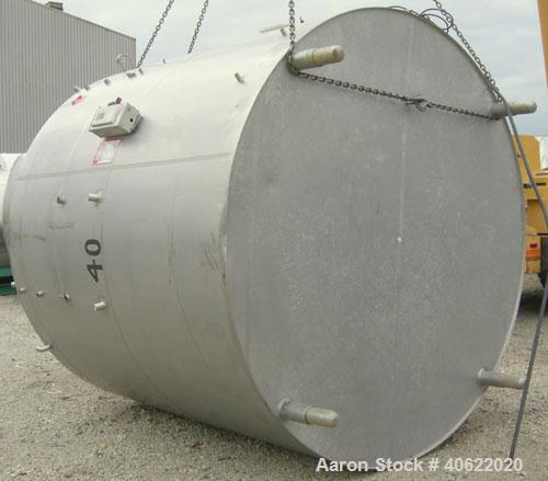 Used DCI tank, 3500 Gallon, 304 stainless steel, jacketed.  107" diameter x 91 3/16" straight side.  Dish top, sloped bottom.  12 3/4" bottom sidewall dimple jacket rated 150 psi @ 100 degrees F.  Ga...