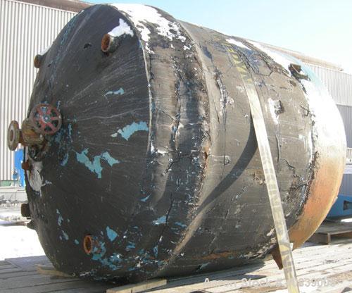 Used Tank, 1000 Gallon, 316 Stainless Steel, Vertical. 64" diameter x 64" straight side.  Dish top and bottom. Openings:  Top 18" manway with plastic cover, 2", (2) 4", 2 1/2", 4" drive, 8";  3" cent...