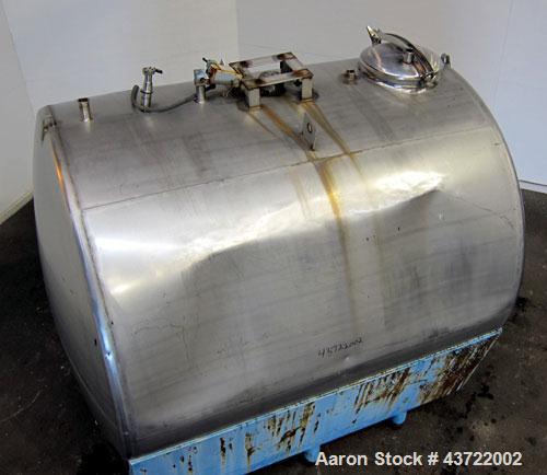 Used 2700 Gallon Stainless Steel Tank