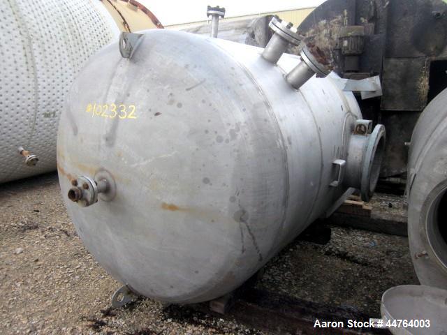 Used Harris Tanks Pressure Tank, 1000 Gallon, 304L Stainless Steel, Vertical.  60” Diameter x 72” straight side, dished top and bottom.  Internal rated 50 psi at -20 to 95 degrees F.  Openings: top 2...