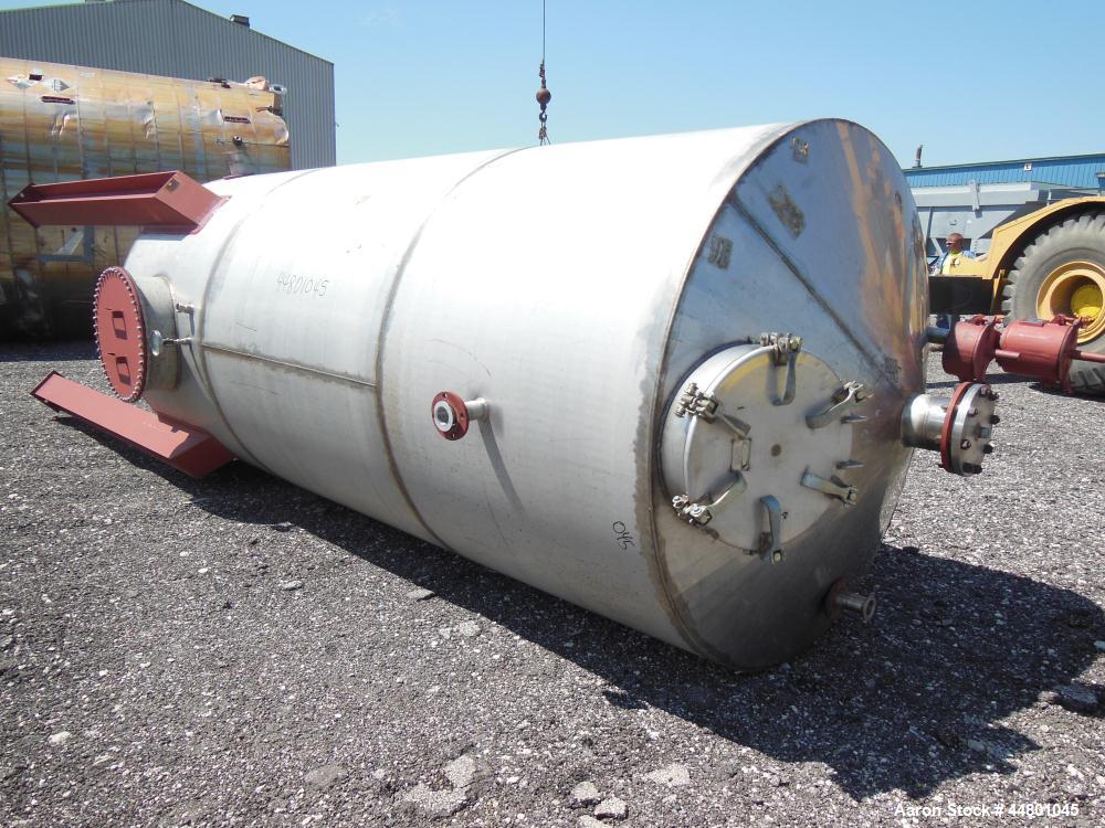 Used Par Piping & Fabrication Tank, 2500 Gallon, 321 Stainless Steel, Vertical. 72" Diameter x 144" straight side, coned top & bottom, (1) spray nozzle. Openings top (2) 2", 6", 19" man way with cove...