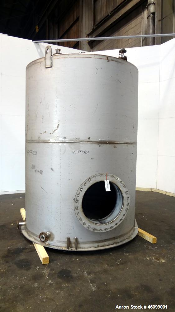 Used 2,000 Gallon Stainless Steel Tank