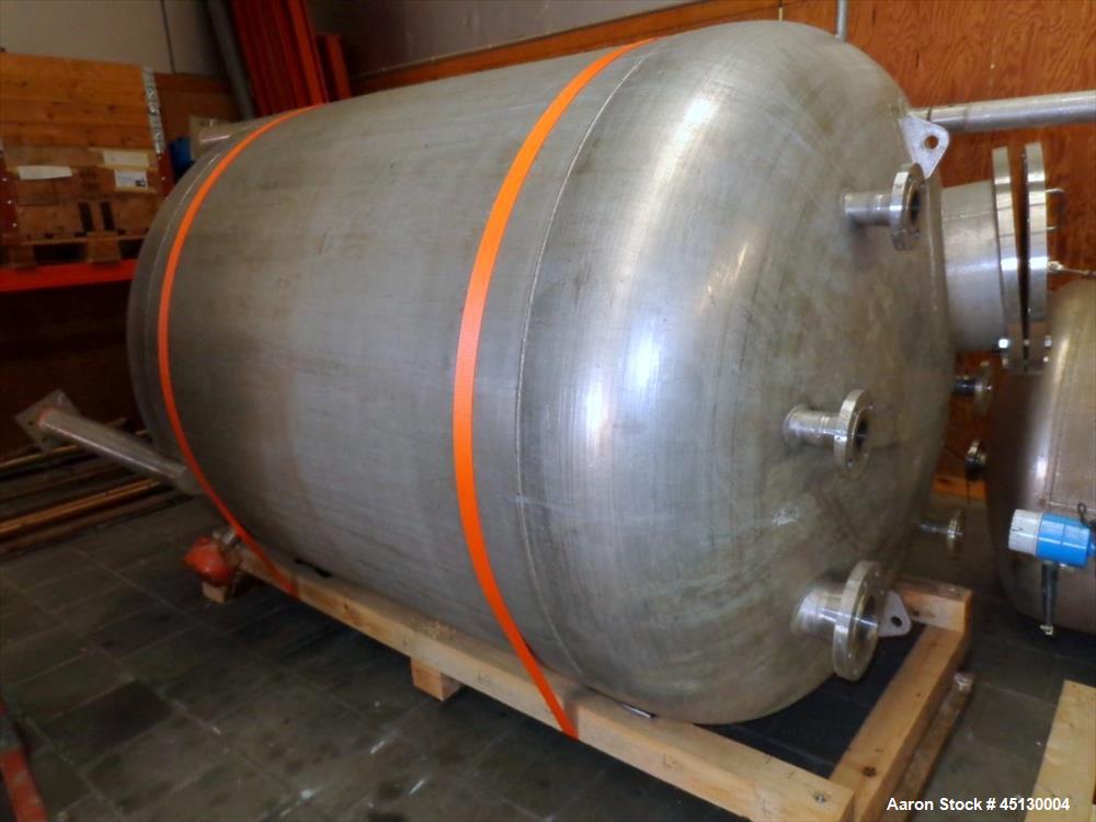 Used 1137 Gallon Stainless Steel Services LTD tank