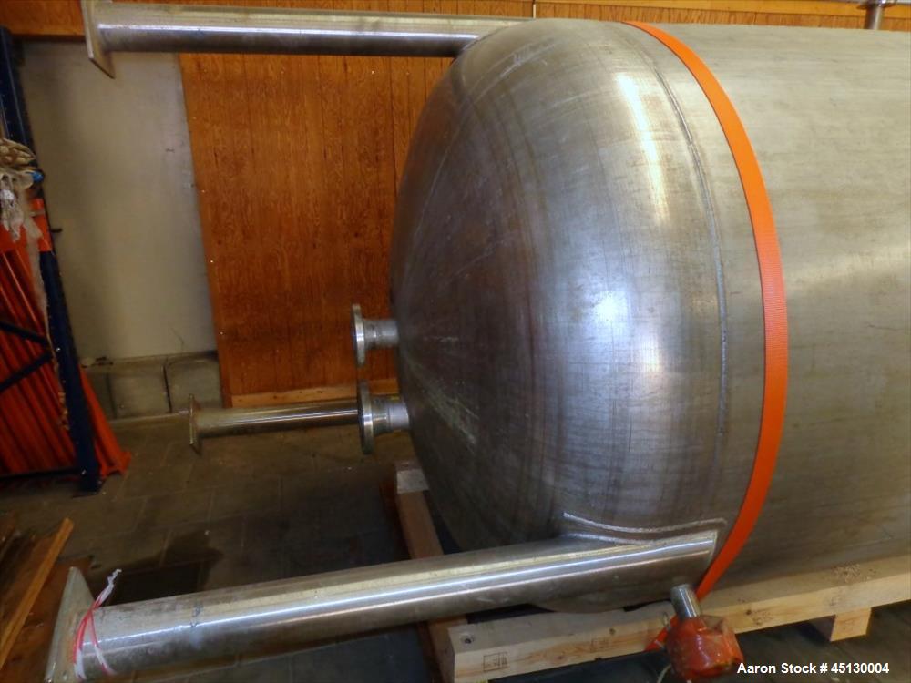 Used 1137 Gallon Stainless Steel Services LTD tank