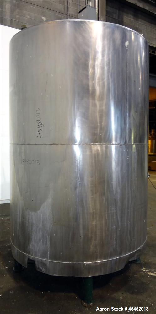 Used 1,500 Gallon Stainless Steel Tank