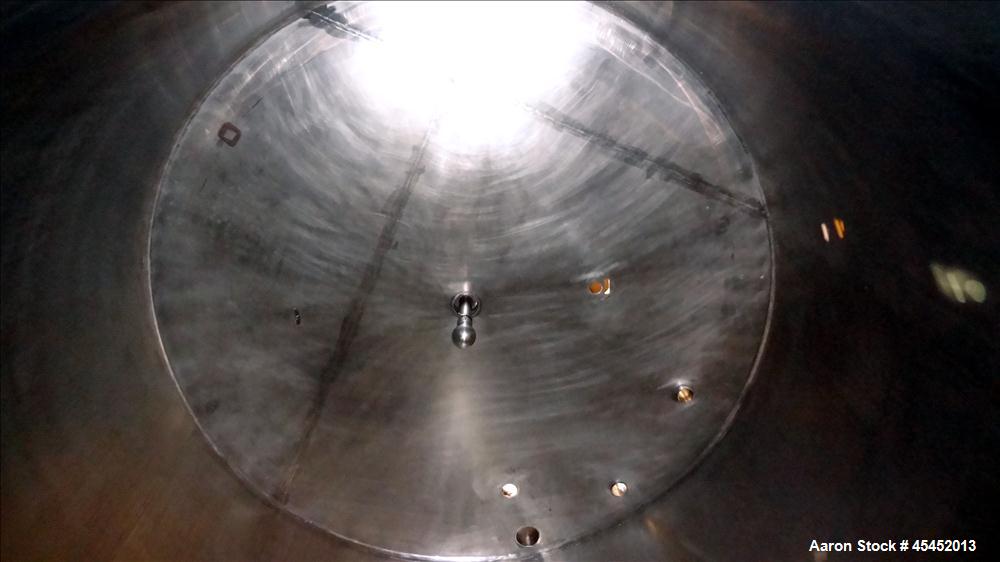 Used 1,500 Gallon Stainless Steel Tank