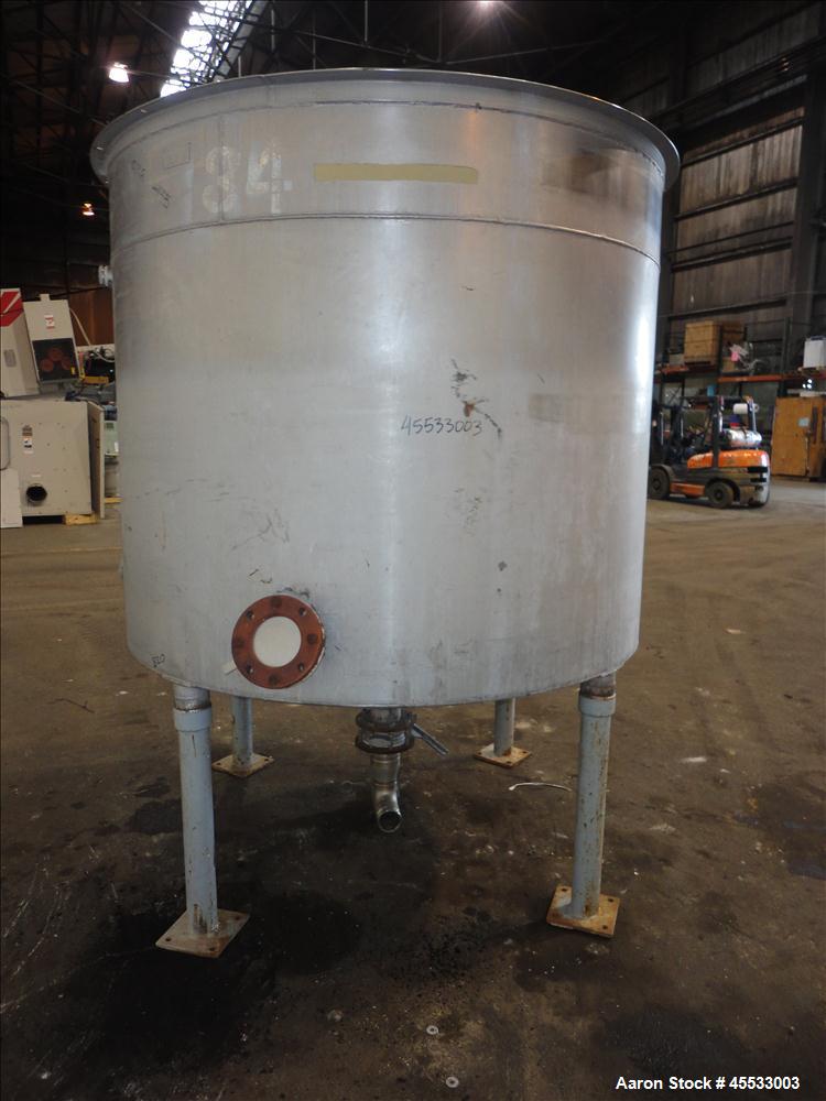 Used 1000 Gallon Stainless Steel Tank