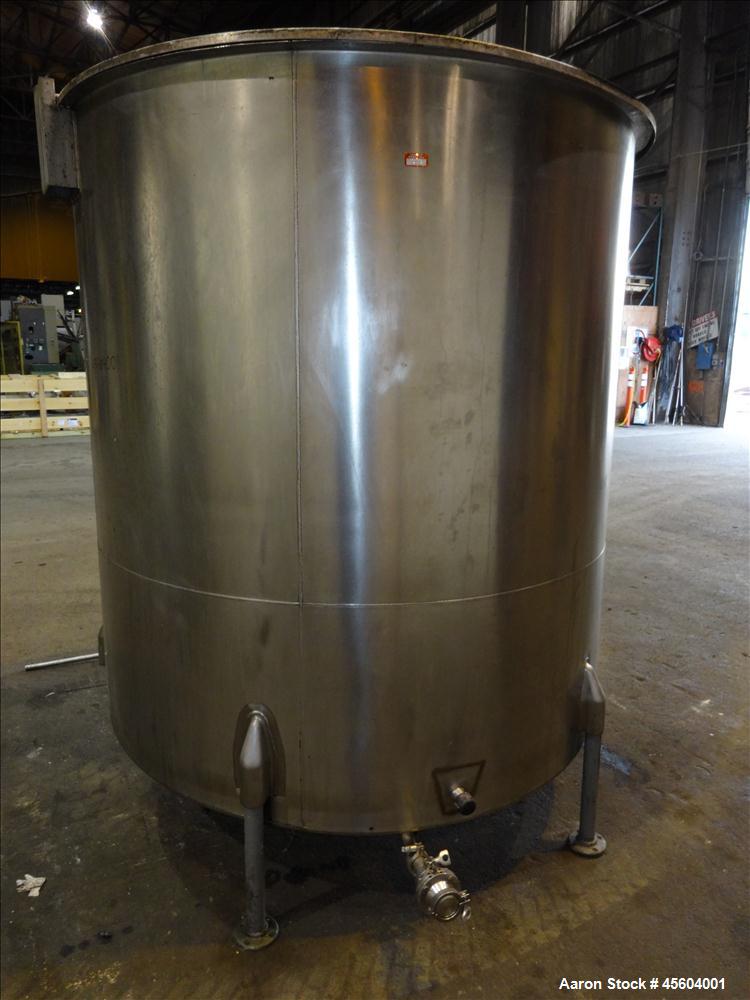 Used 1000 Gallon Stainless Steel Tank