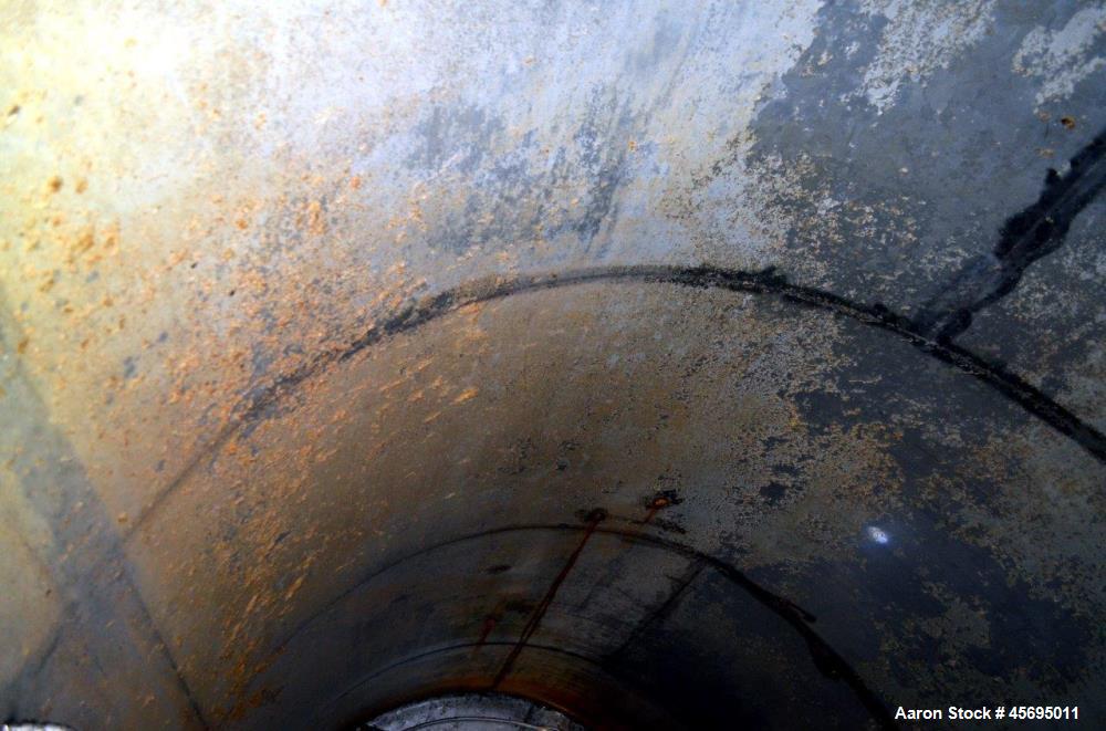 Used Tank, 4150 Gallon, 304 Stainless Steel, Vertical.