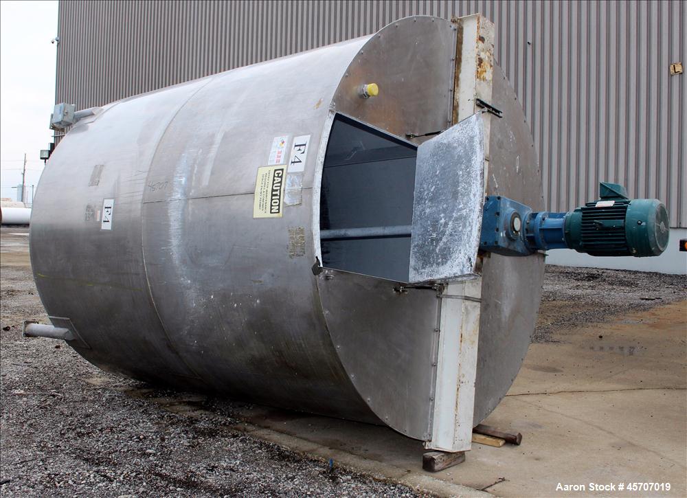 Used Bright Sheet Metal Tank, Approximately 4,000 Gallon, 304 Stainless Steel, Vertical. 100" diameter x 120" straight side. Flat top, coned bottom. 34" x 32" top hinged manway cover, 2" center botto...