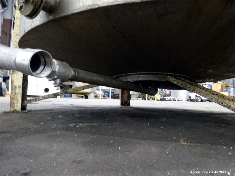 Used Tank, Approximately  3,800 Gallon, 304 Stainless Steel, Vertical.