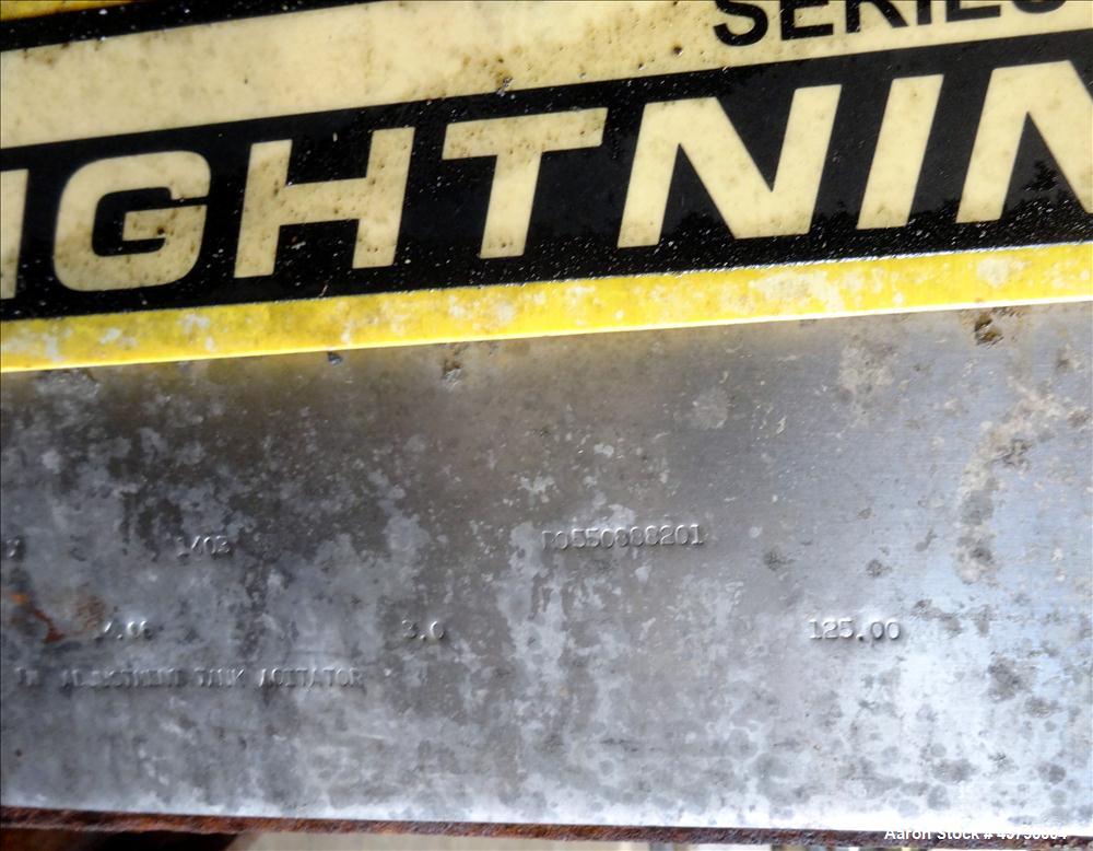 Used Tank, Approximately 1,900 Gallon, 316 Stainless Steel, Vertical.
